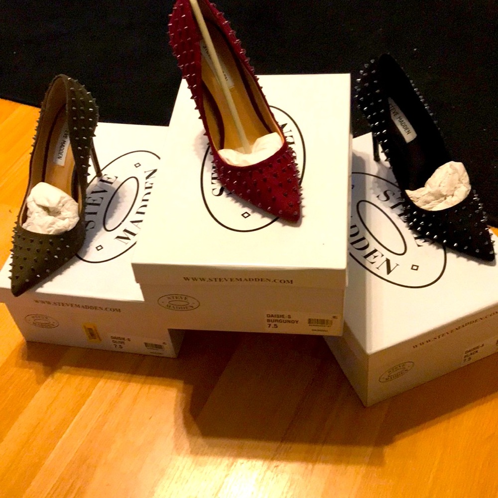 Steve Madden Daisie Spikes Pumps